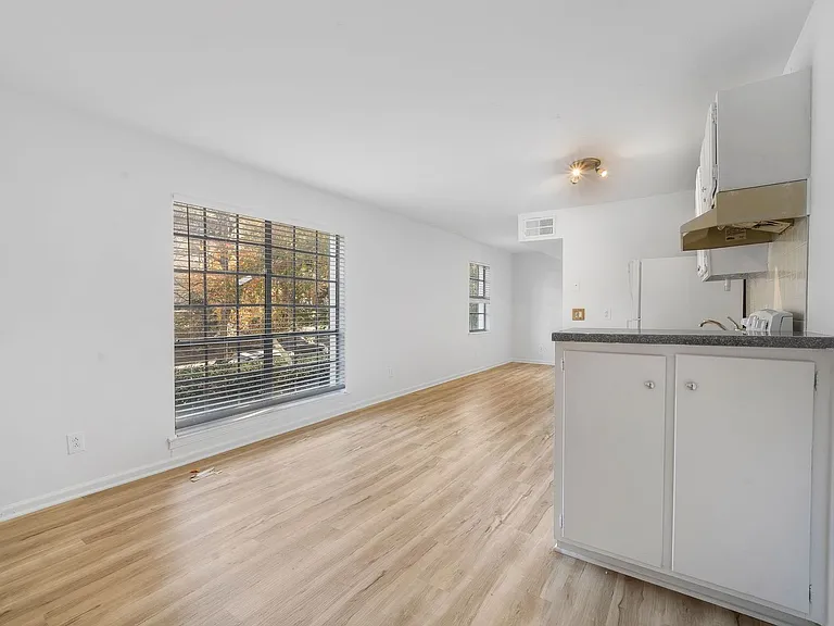 Cliff Place — Photo 12