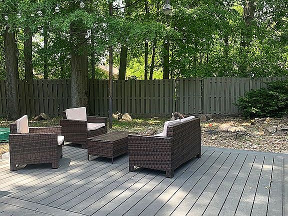 3rd image of 9502 Pebble Brook Ln