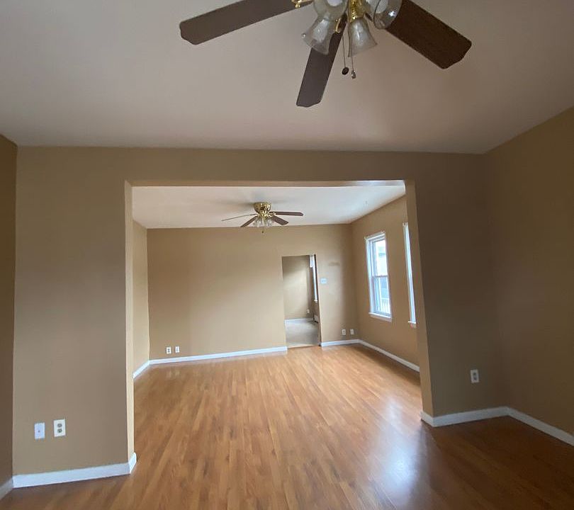 2nd image of 219-221 W End Rd #219