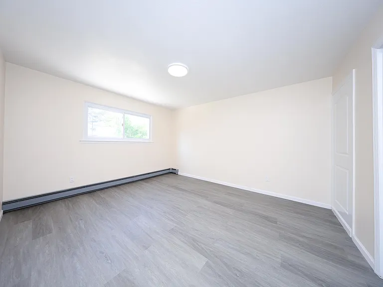 275 Katan Ave #1 — Photo 9