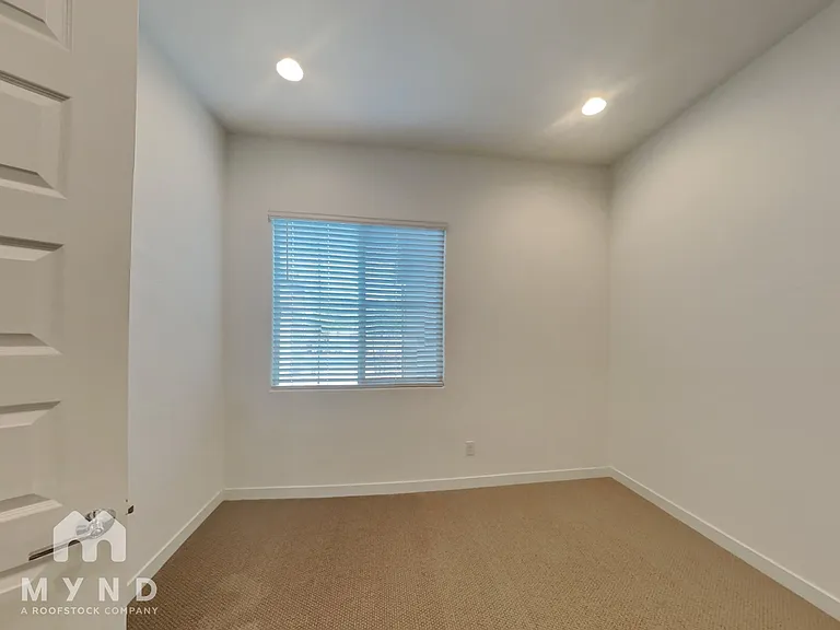 9917 E Thistle Ave — Photo 17