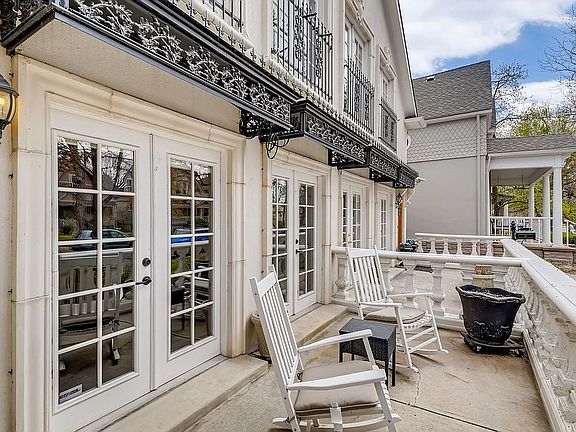 4th image of 452 N Ogden St