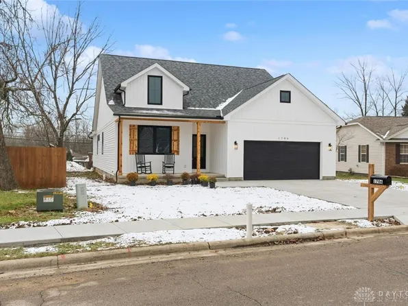 1706 Woodside Dr, Wilmington, OH 45177
