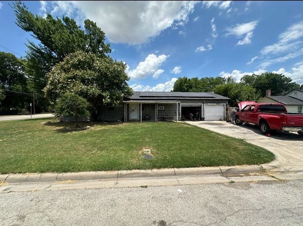 2336 Moneda St, Haltom City, TX 76117