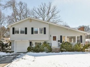 9 Fair Oak Rd, Dedham, MA 02026