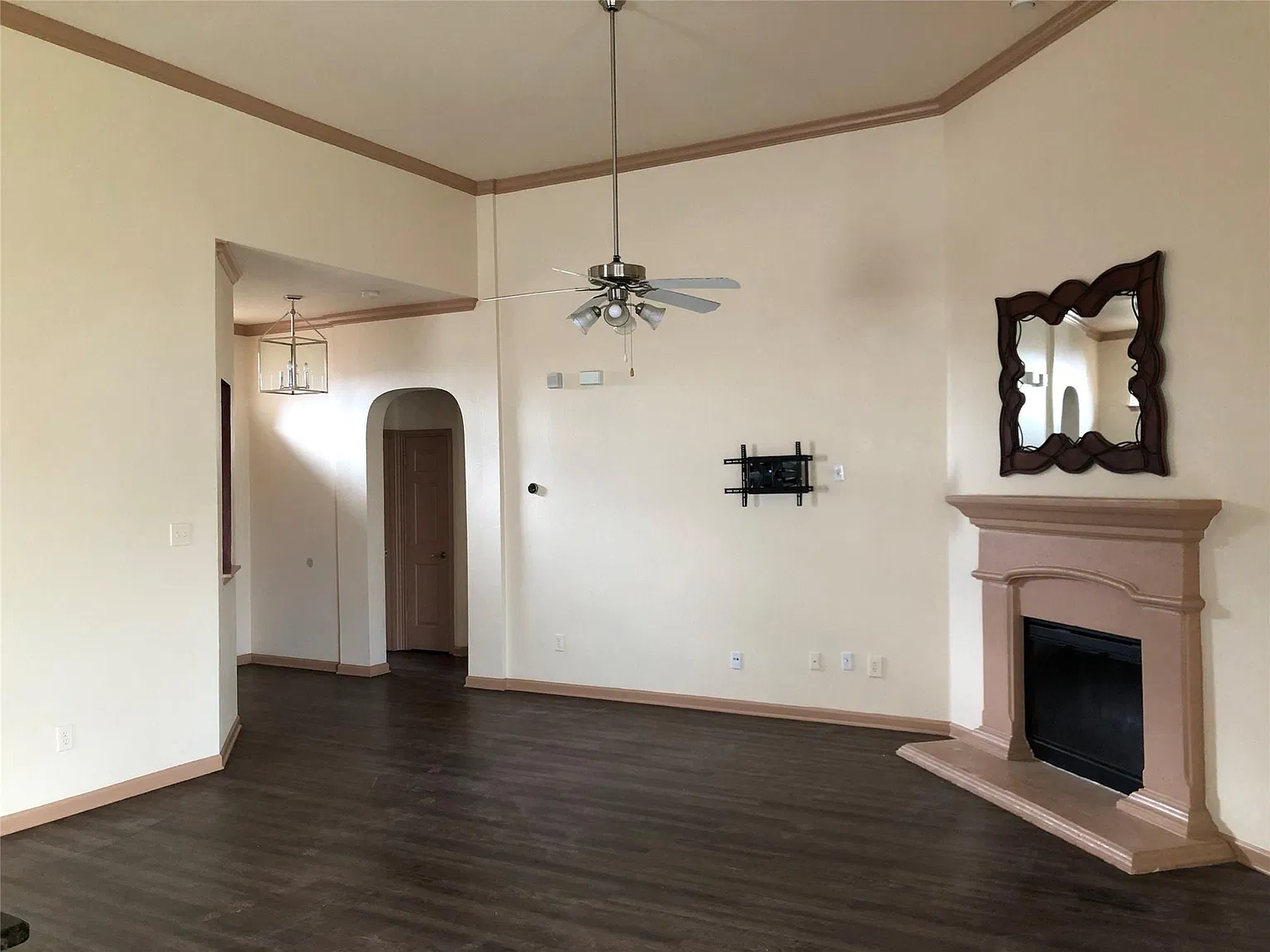 3 bed, 1540 sqft, $1,800 — Photo 2