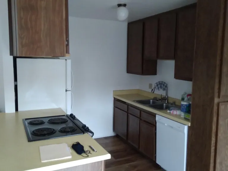 9522 Carroll Canyon Rd — Photo 5
