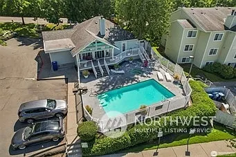 975 Aberdeen Avenue NE #K302 photo 1
