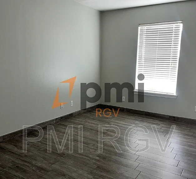 205 Baltic Ave #UNITC — Photo 7