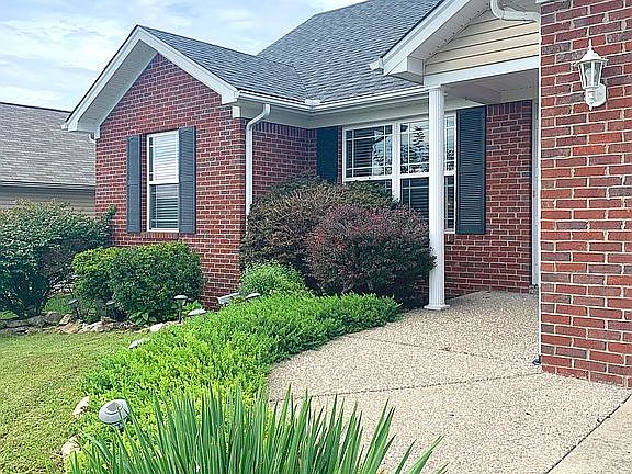 5th image of 8829 Woodford Dr