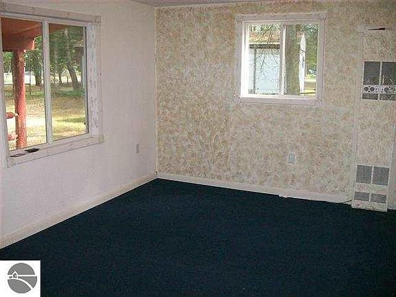 2nd image of 5710 Cedar Cir