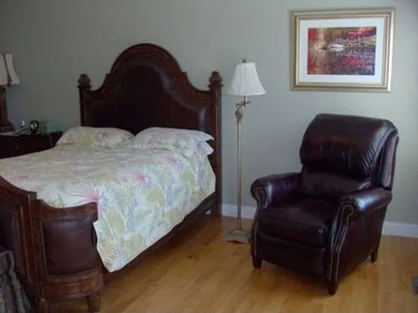 5 Crickett Cir, East Greenwich, RI 02818