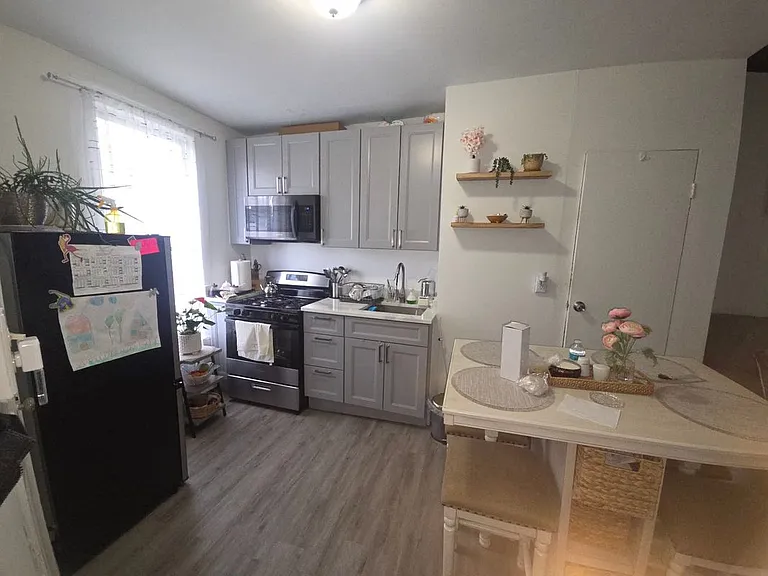 6112 John F Kennedy Blvd #3 — Photo 2