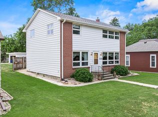 213 2nd St E, Jasper, MN 56144