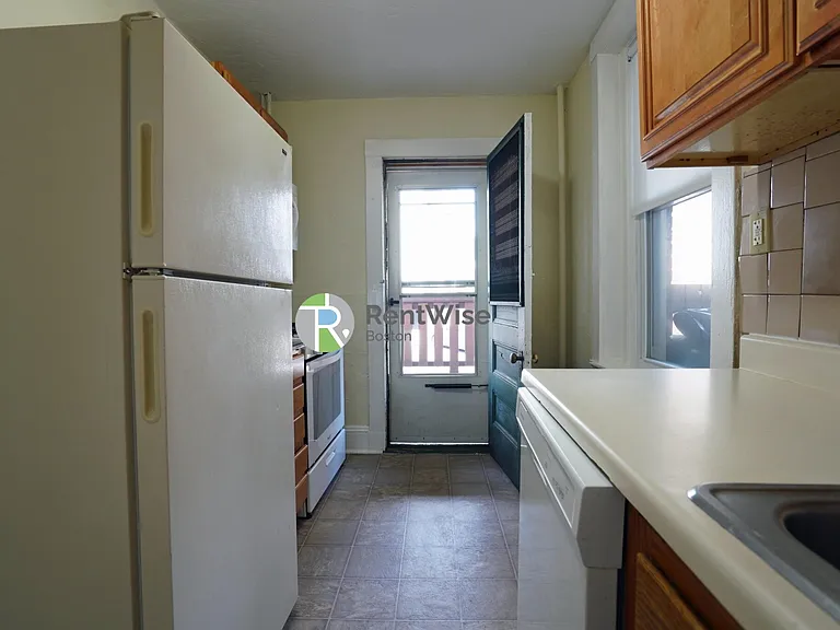 1369 Commonwealth Ave #2 — Photo 7