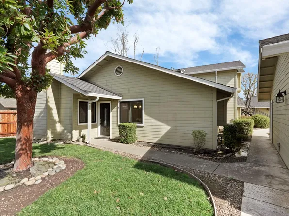 1901 S Mills Ave APT 3, Lodi, CA 95242