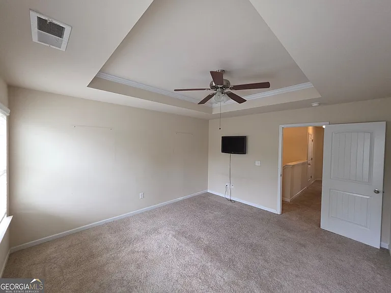 326 Lauren Dr — Photo 13