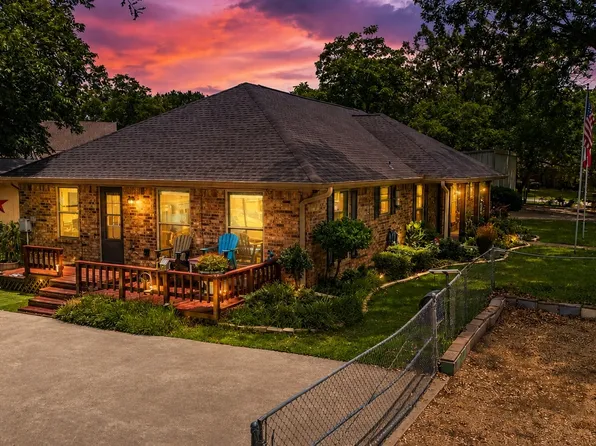 102 Misty Glen Cir, Gun Barrel City, TX 75156