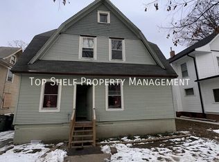 1067 23rd St #2, Des Moines, IA 50311