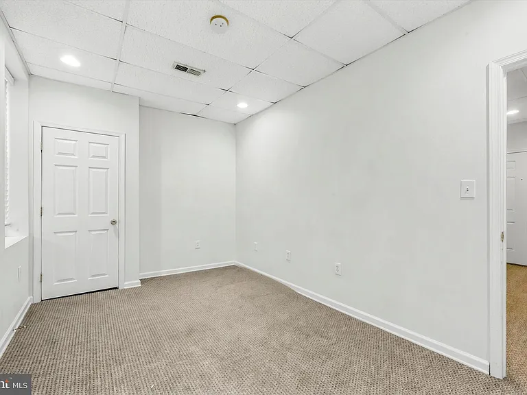 35 S 19th St #2 — Photo 5