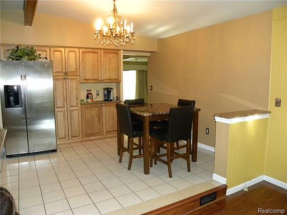5th image of 5739 Willow Creek Dr