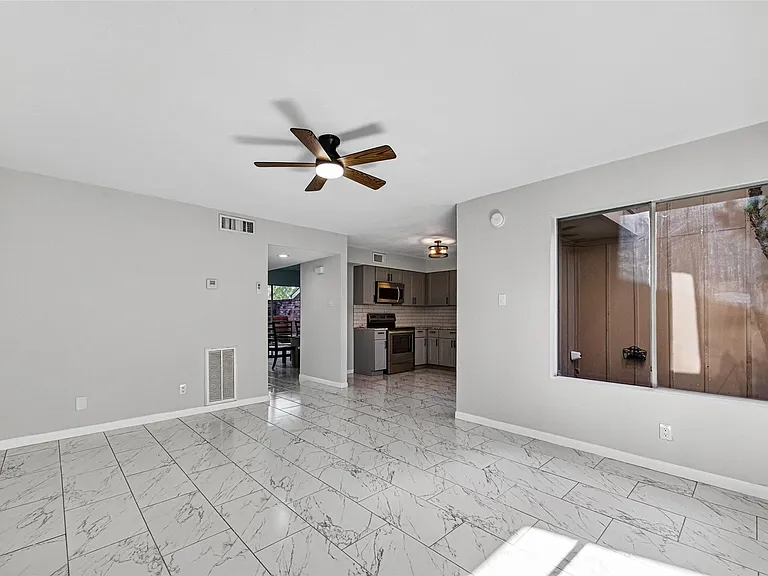 8046 Ellinger Ln — Photo 15