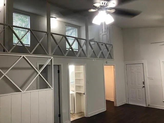 509 E Heron St — Photo 3