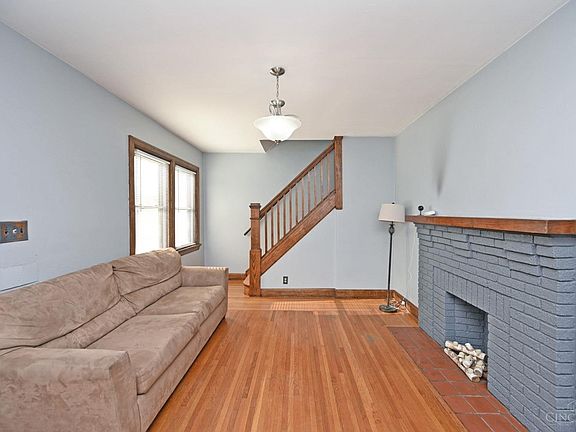 4th image of 2504 Lysle Ln
