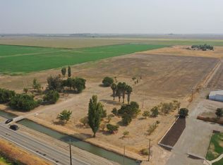 3695 W Dickenson Ferry Rd, Merced, CA 95341