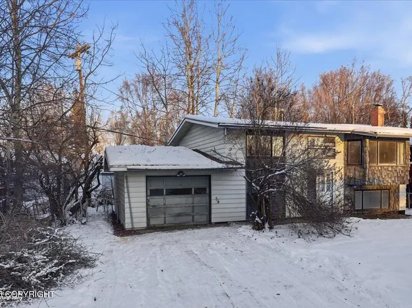 5251 Little Tree St, Anchorage, AK 99507