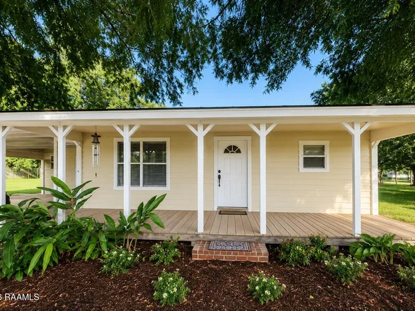 132 Canary Ln, Lafayette, LA 70529