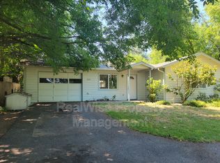 801 Grandview Ave, Grants Pass, OR 97527