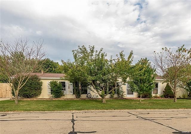 1st image of 10940 Hunters Creek Dr