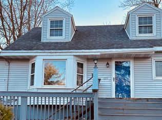 123 Dunning Dr, Camillus, NY 13031