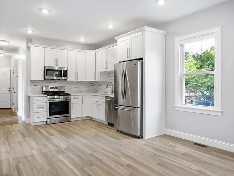 7 Carolina Ave #1 — Photo 1