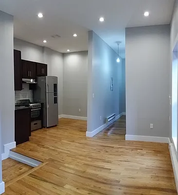 Rented by Signature Property Realty | media 14