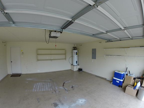 3rd image of 1101 Vicksburg Dr