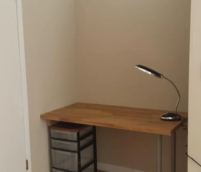 3rd bedroom with work desk