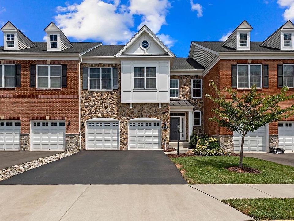 1st image of 43226 Trappe Meadows Ter