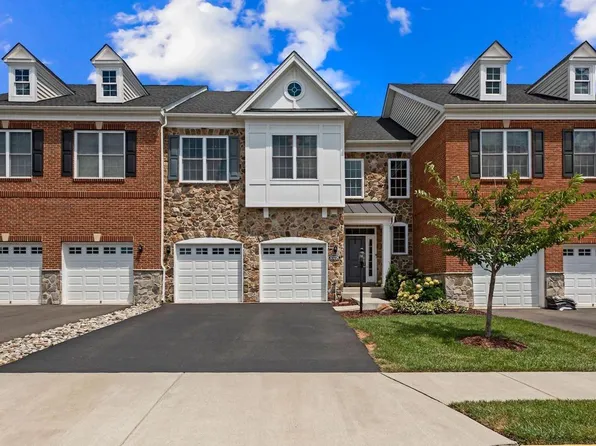 43226 Trappe Meadows Ter, Ashburn, VA 20148