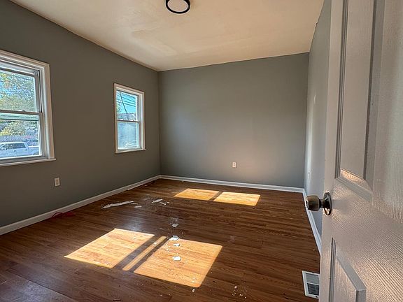 2nd image of 335 Myrtle Ave #1