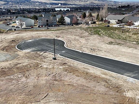 5th image of 19 Falcon Ridge Dr