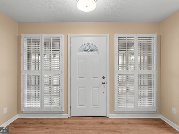 5th image of 124 Evergreen Dr
