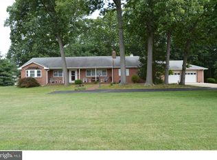 14 Fordham Dr, Hamilton, NJ 08690