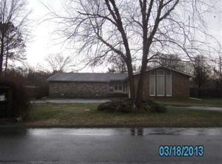 1093 Lakeshore Dr, Gallatin, TN 37066