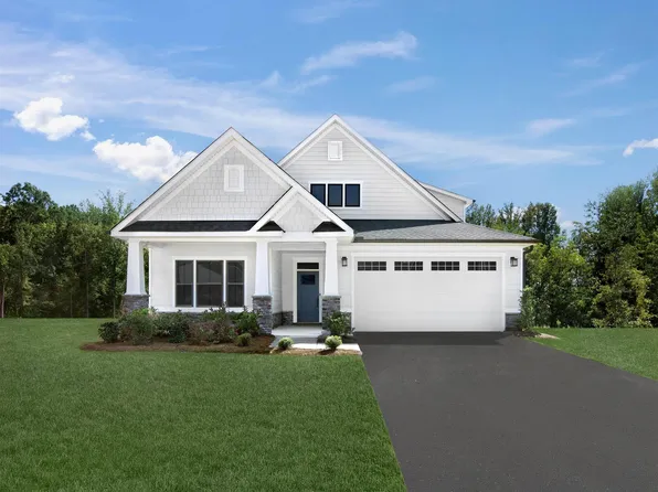 3 Lazy Branch Ln, Keswick, VA 22947