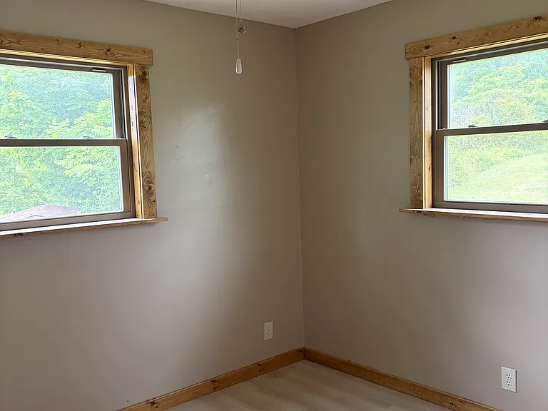127 Bradshaw Dr — Photo 11