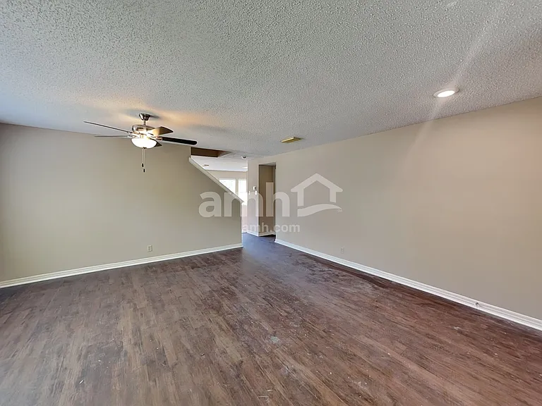 7106 Raintree Frst — Photo 8