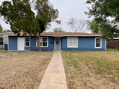 1015 E Randall St, Beeville, TX, 78102