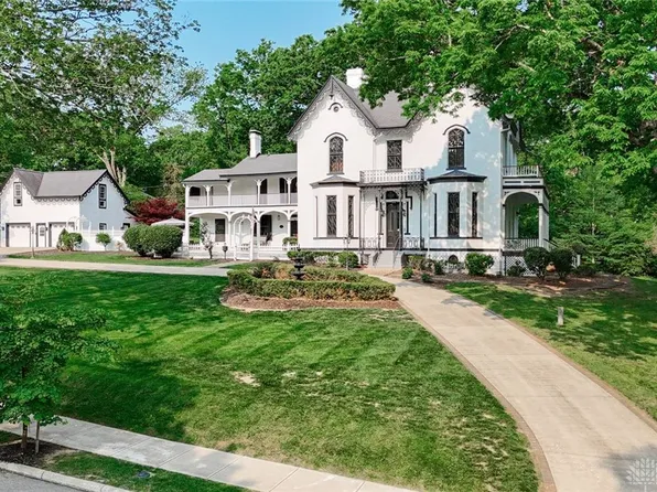 229 S Broadway St, Lebanon, OH 45036